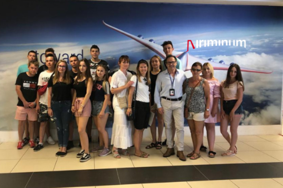 Studenti polacchi e i loro insegnanti alla scoperta dell’Aeroporto Fellini di Rimini